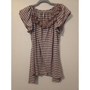 🤎 Vintage Feel Earth-Tone Striped Top w/ Floral Appliqué Neckline